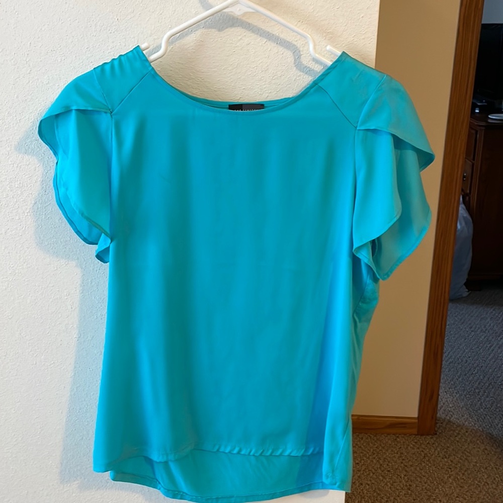 Women’s dress shirt